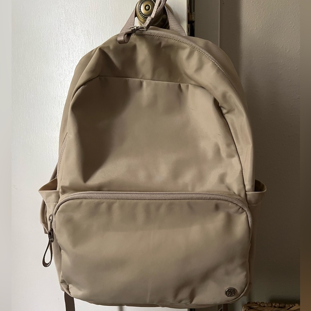 Everywhere Backpack Lululemon